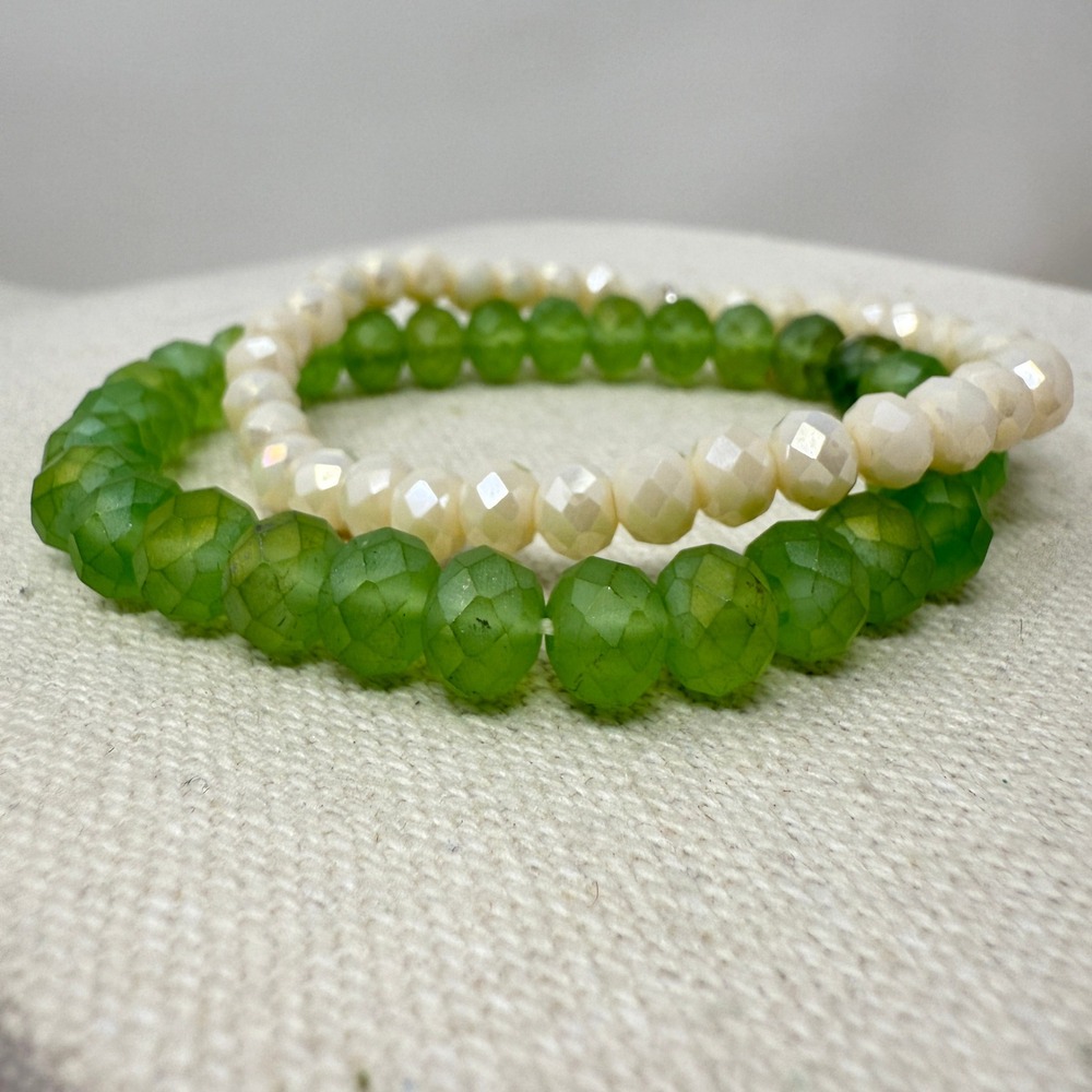 Lizas Beaded Bracelet Set Green White Faceted Crystal Stretch Layering Stacking‎